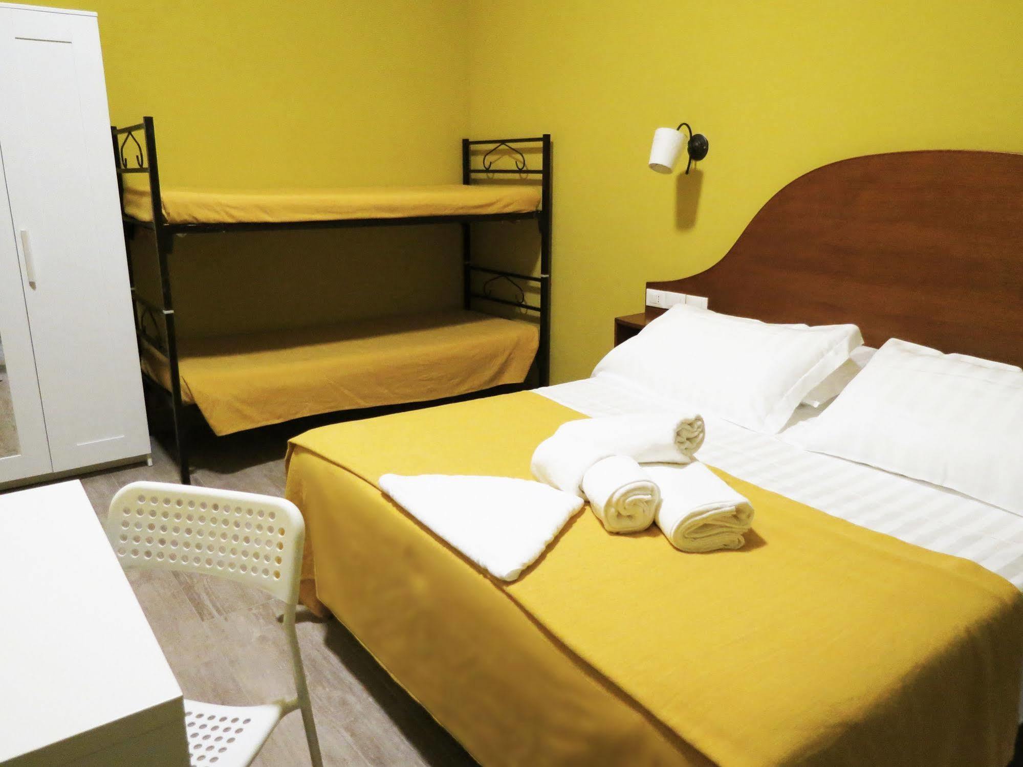 Pensione Paradise โรม ภายนอก รูปภาพ