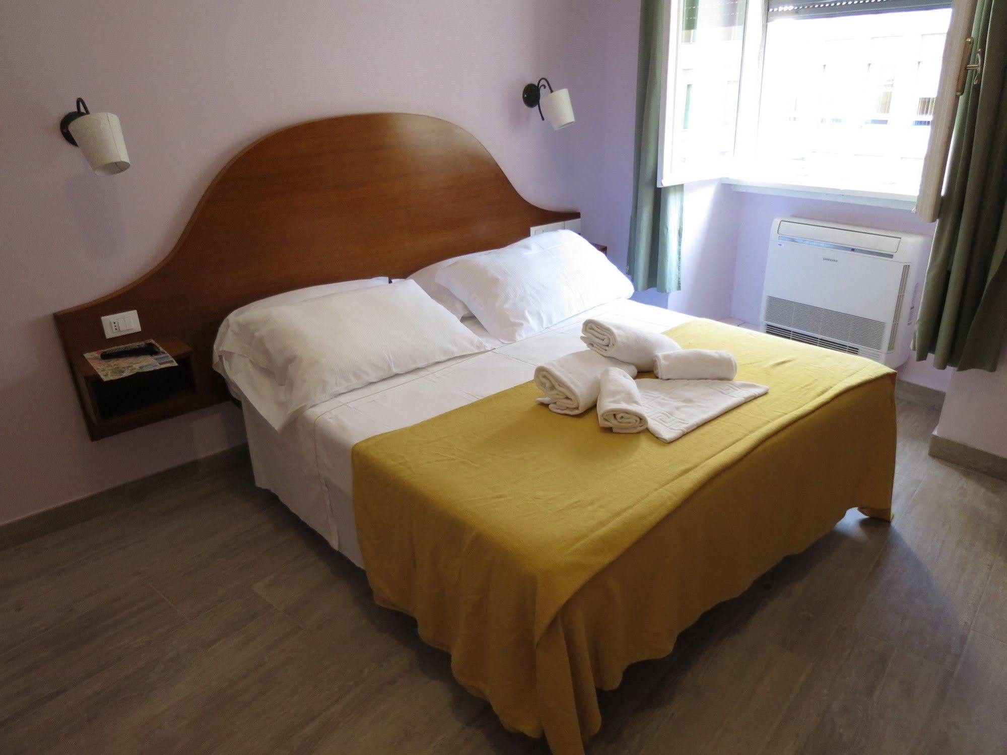 Pensione Paradise โรม ภายนอก รูปภาพ